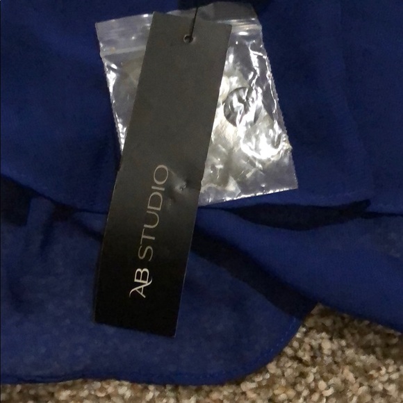 Button up blouse - Picture 2 of 4